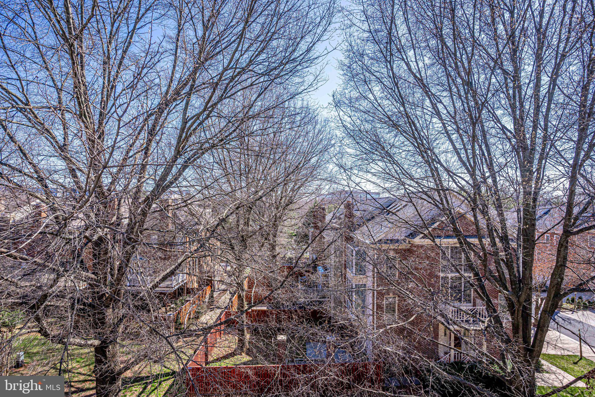 DECOVERLY ADVENTURE - Residential