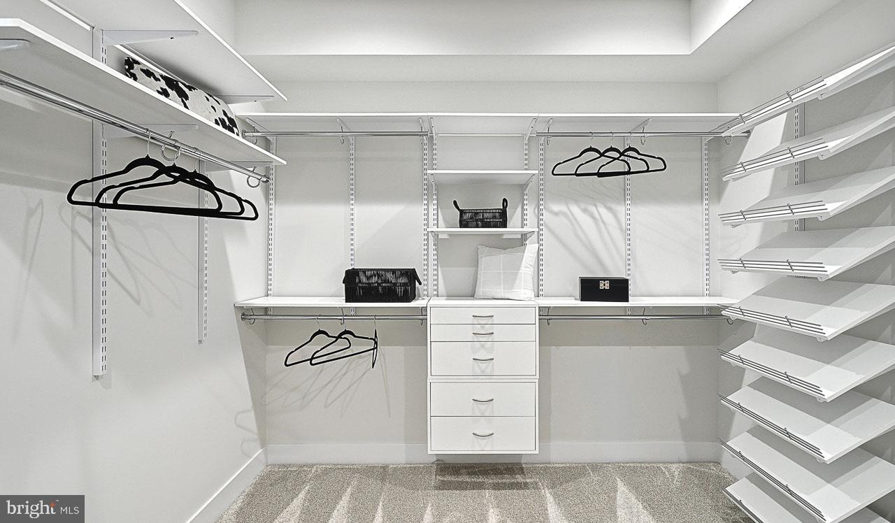 WILLOW CREEK FARMS - Residential