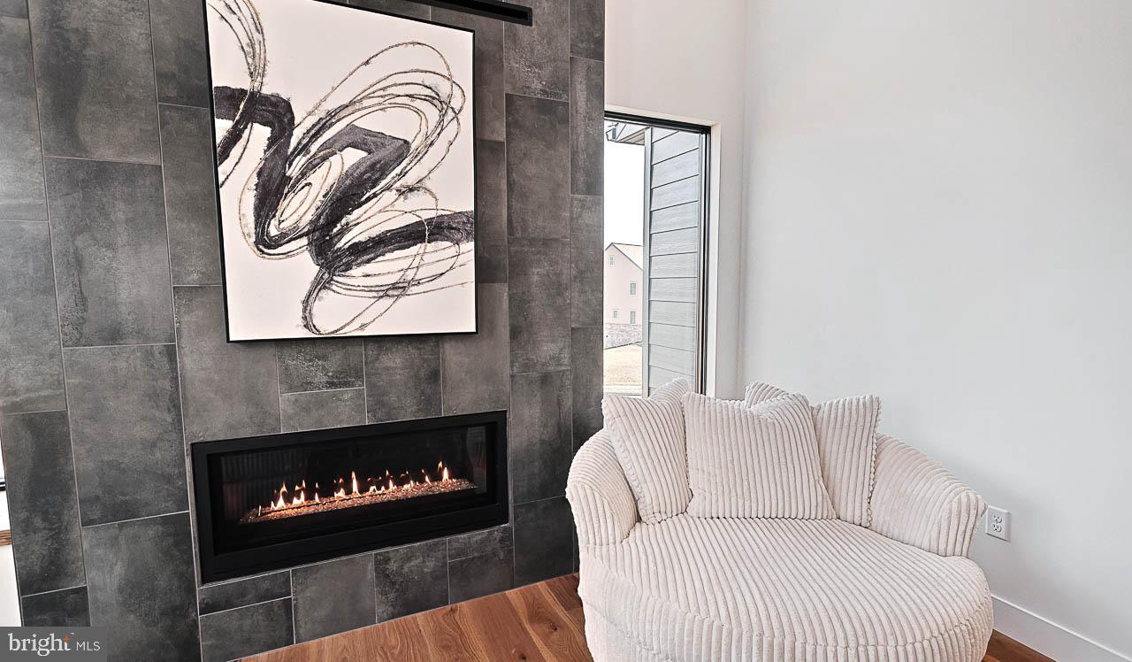 WILLOW CREEK FARMS - Residential