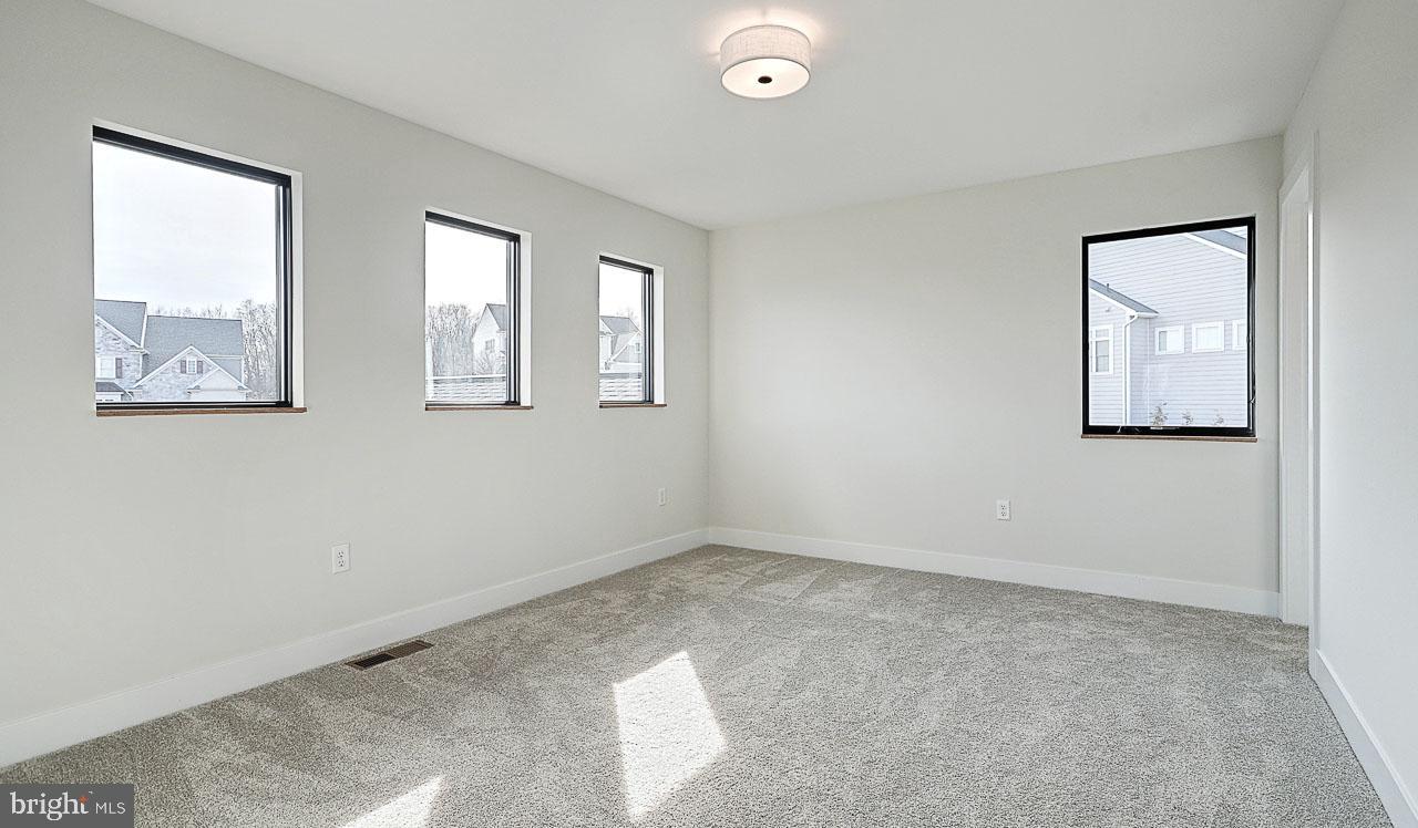 WILLOW CREEK FARMS - Residential