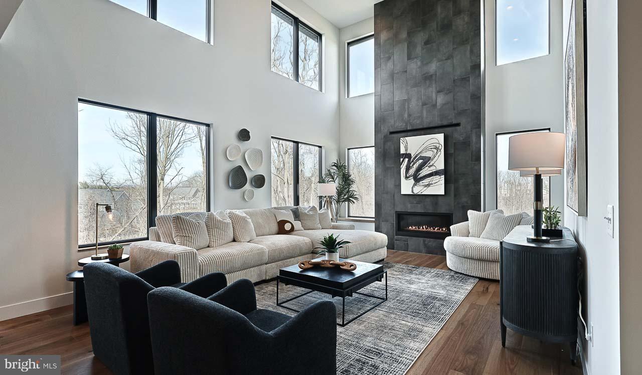 WILLOW CREEK FARMS - Residential