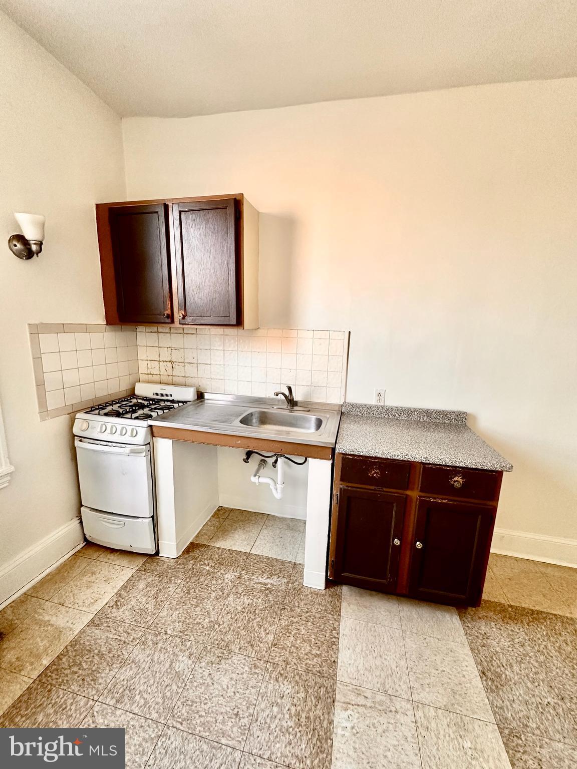 NICETOWN-TIOGA - Residential Lease