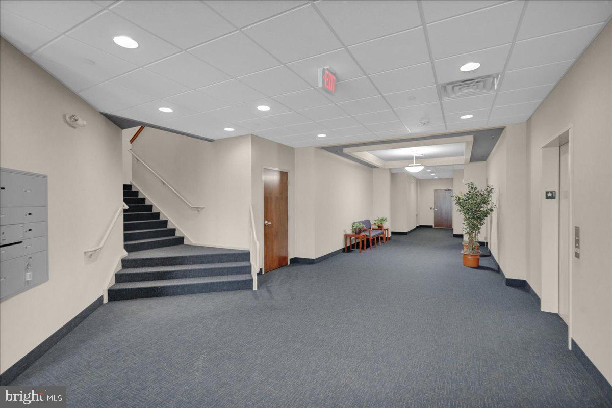 SPRING RIDGE - Commercial Sale