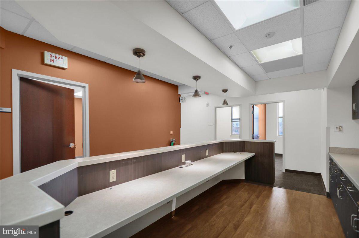 SPRING RIDGE - Commercial Sale