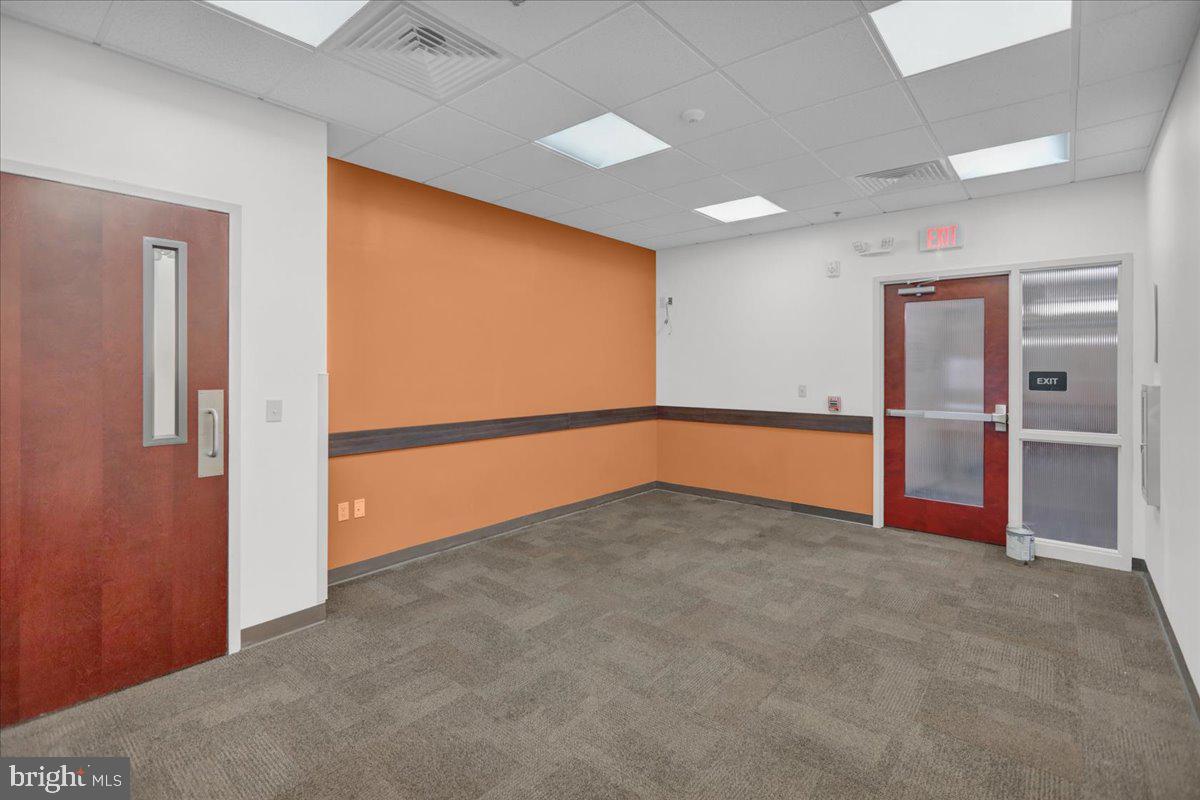 SPRING RIDGE - Commercial Sale