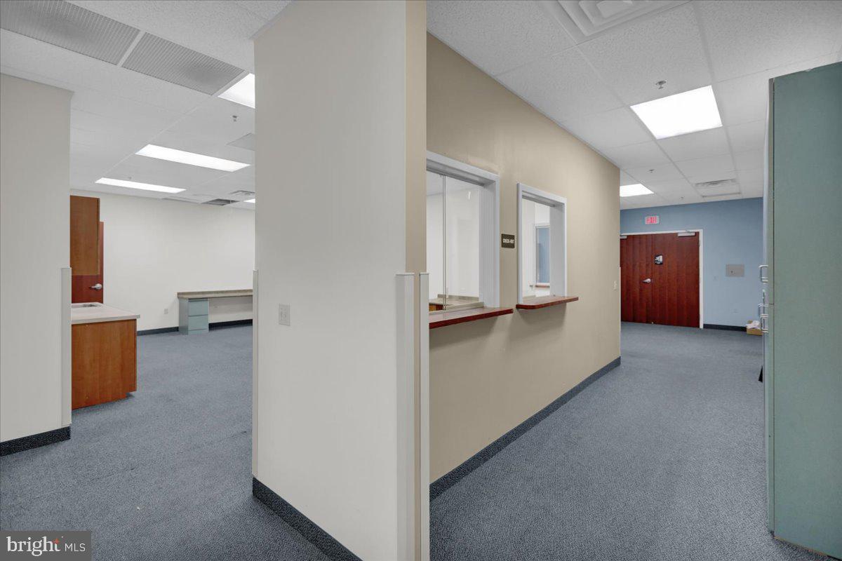 SPRING RIDGE - Commercial Sale