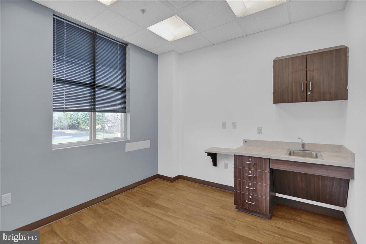 SPRING RIDGE - Commercial Sale