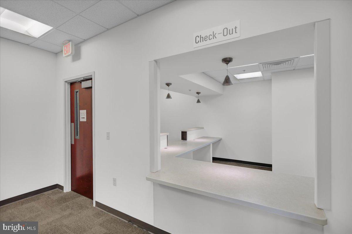 SPRING RIDGE - Commercial Sale