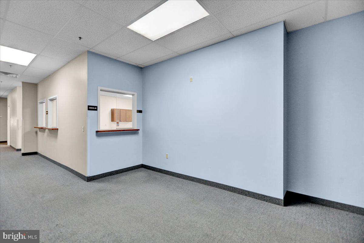 SPRING RIDGE - Commercial Sale