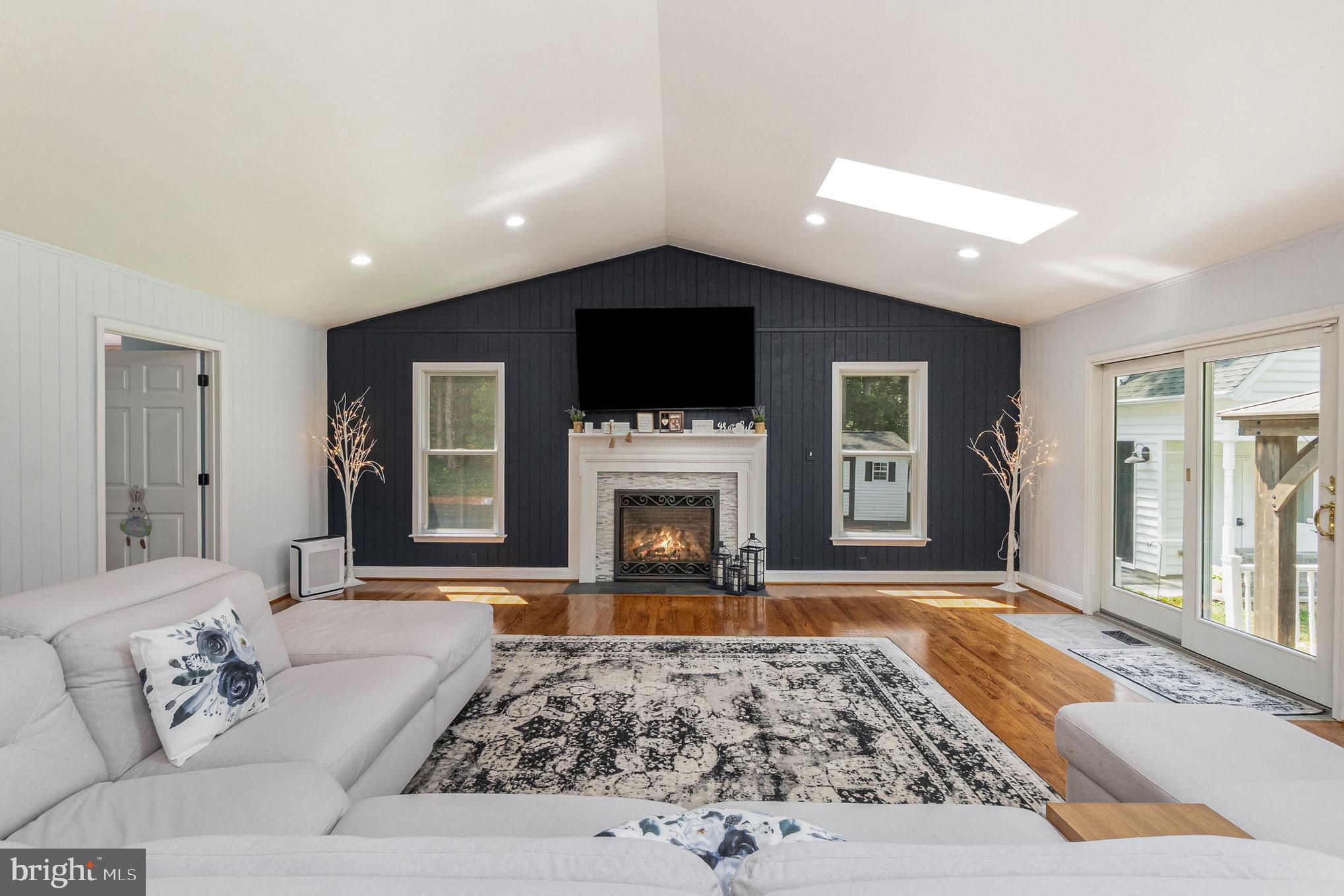 2920 SMITHSON DRIVE