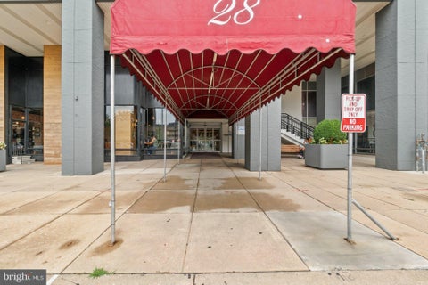 Condo For Sale - 28 Allegheny Avenue #1510<br/> TOWSON, MD 21204