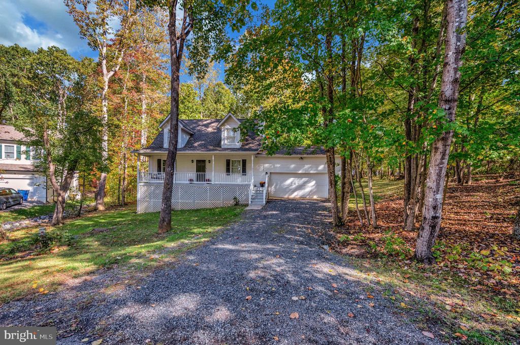 Photo of 12503 Flock Court, SPOTSYLVANIA, VA 22551 (MLS # VASP2037162)