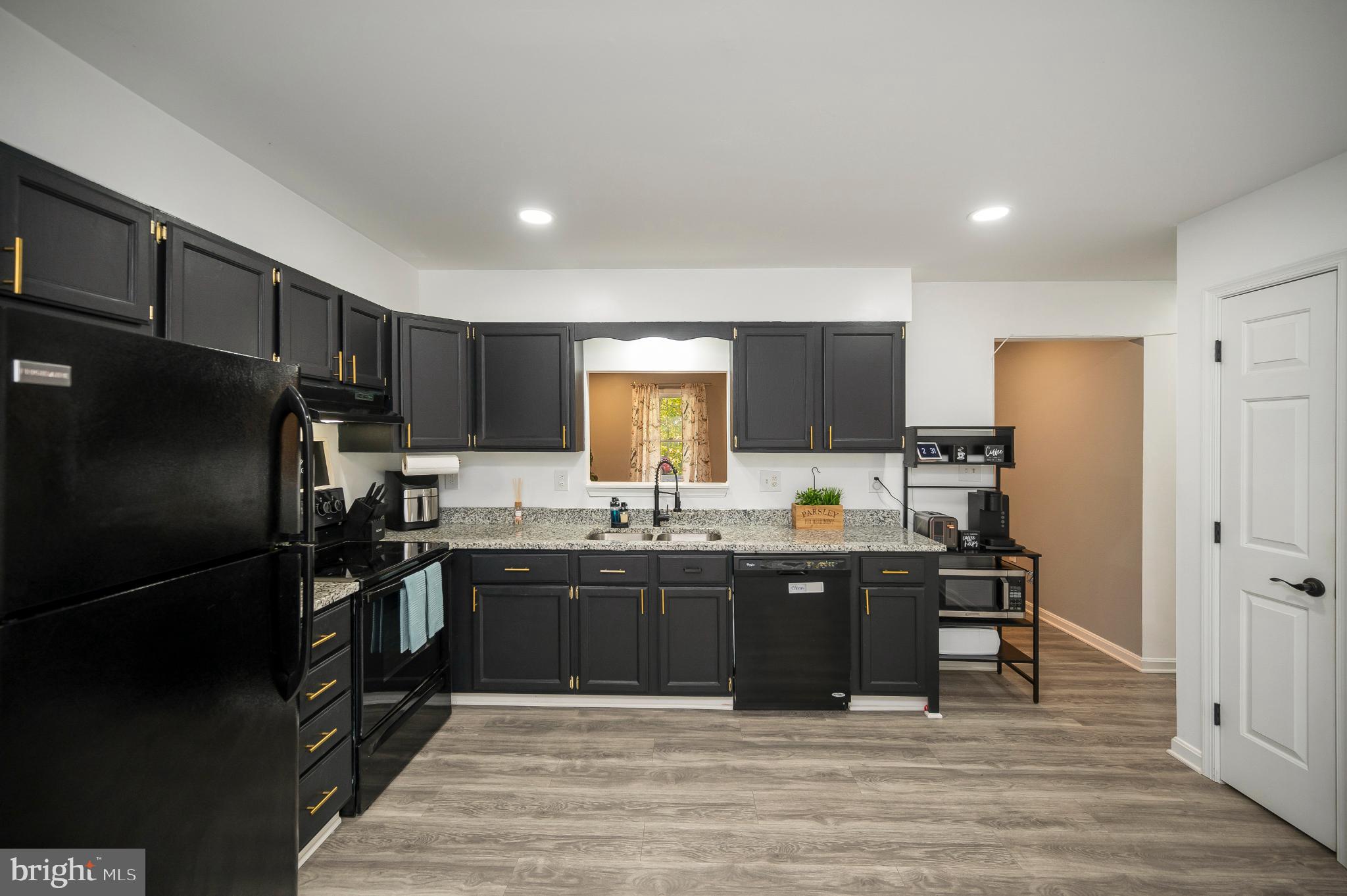 LAKE WILDERNESS - Residential