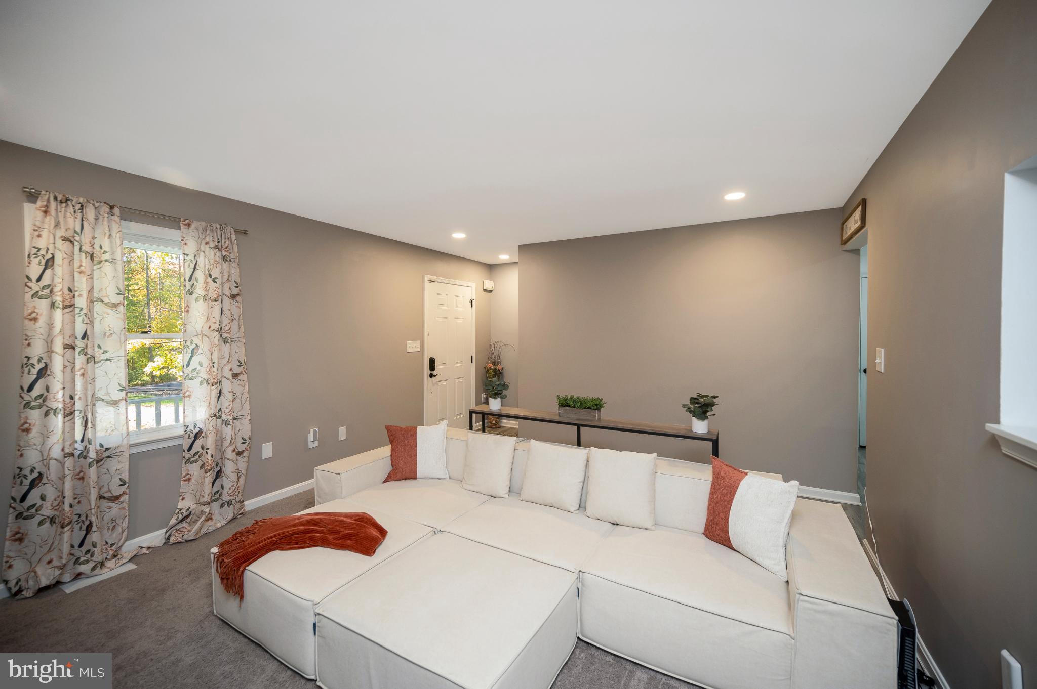 LAKE WILDERNESS - Residential