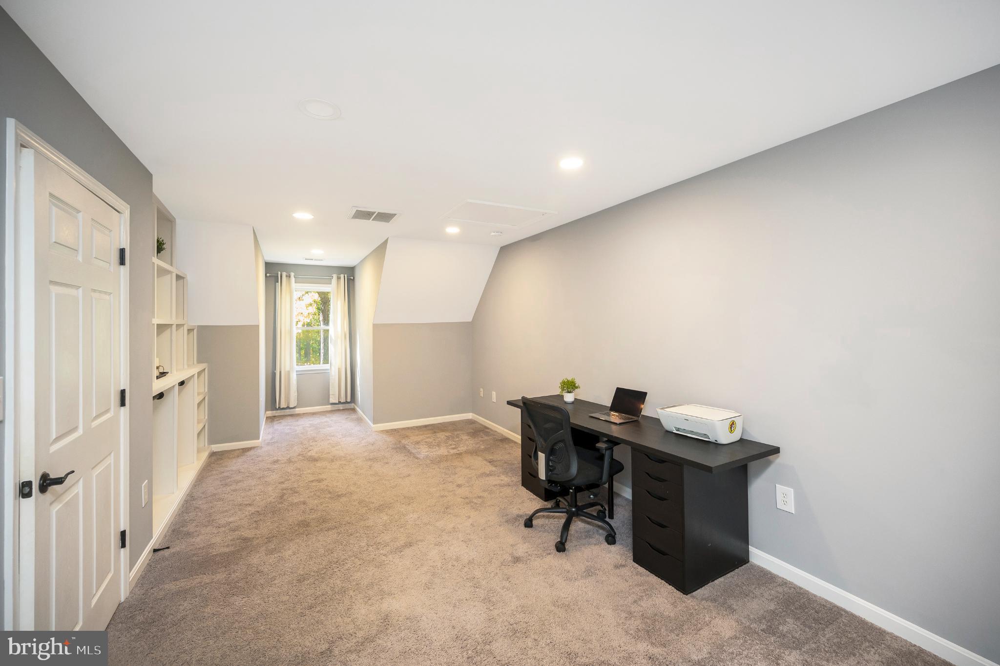 LAKE WILDERNESS - Residential