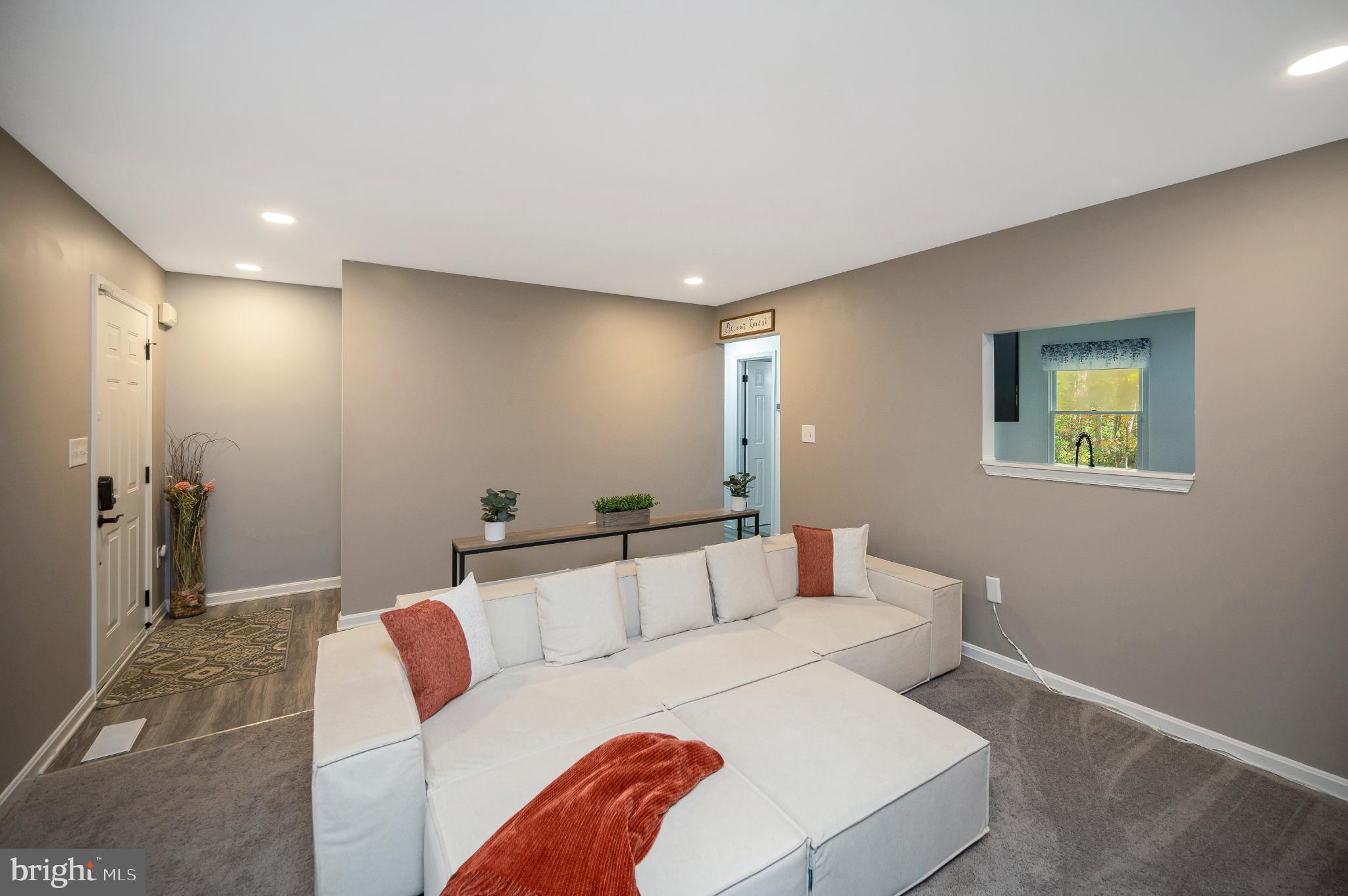 LAKE WILDERNESS - Residential