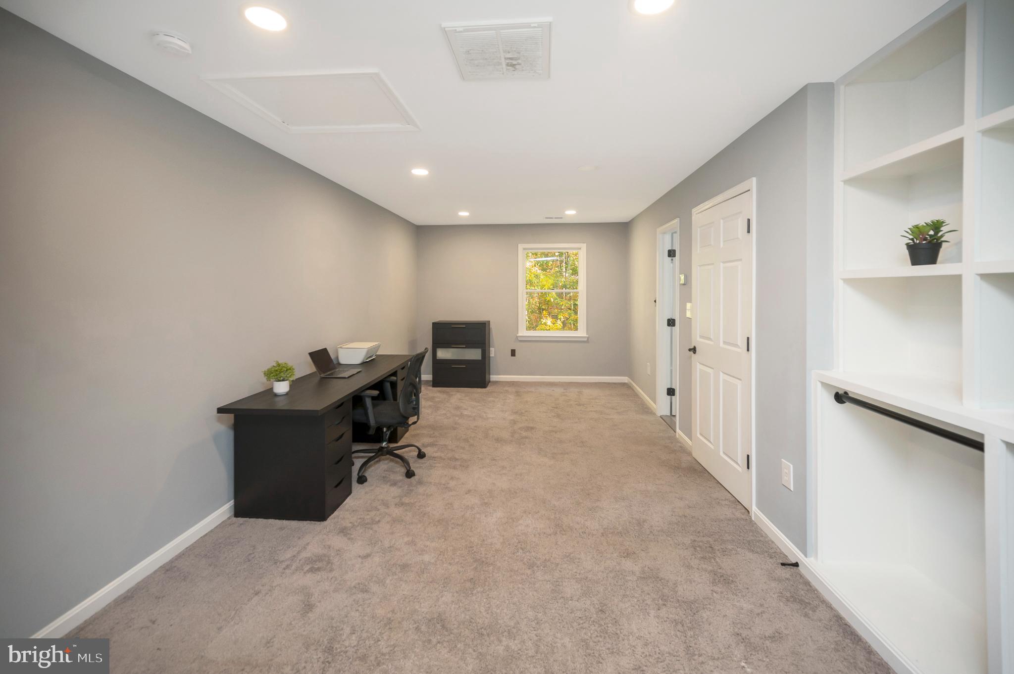 LAKE WILDERNESS - Residential