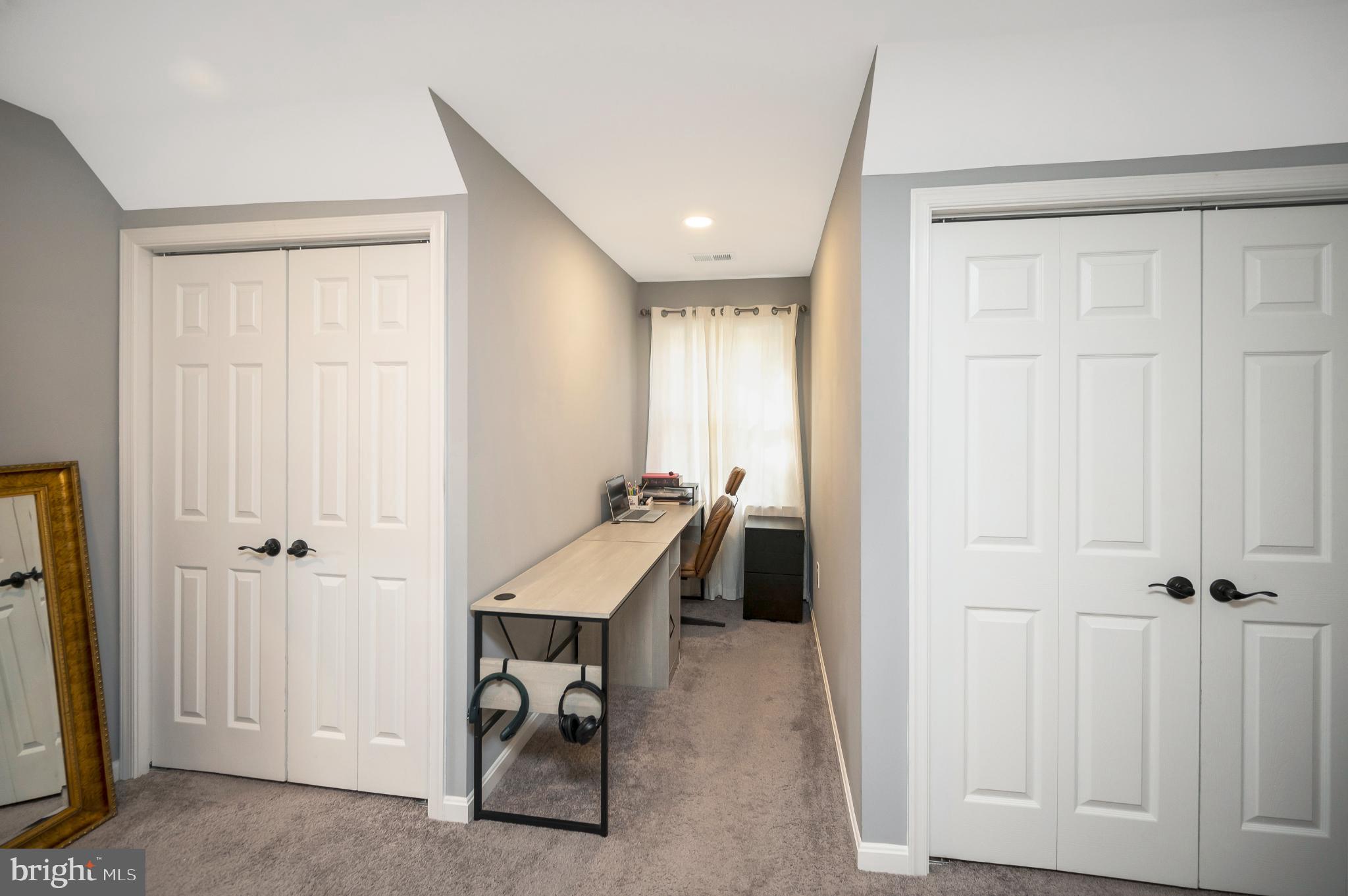 LAKE WILDERNESS - Residential