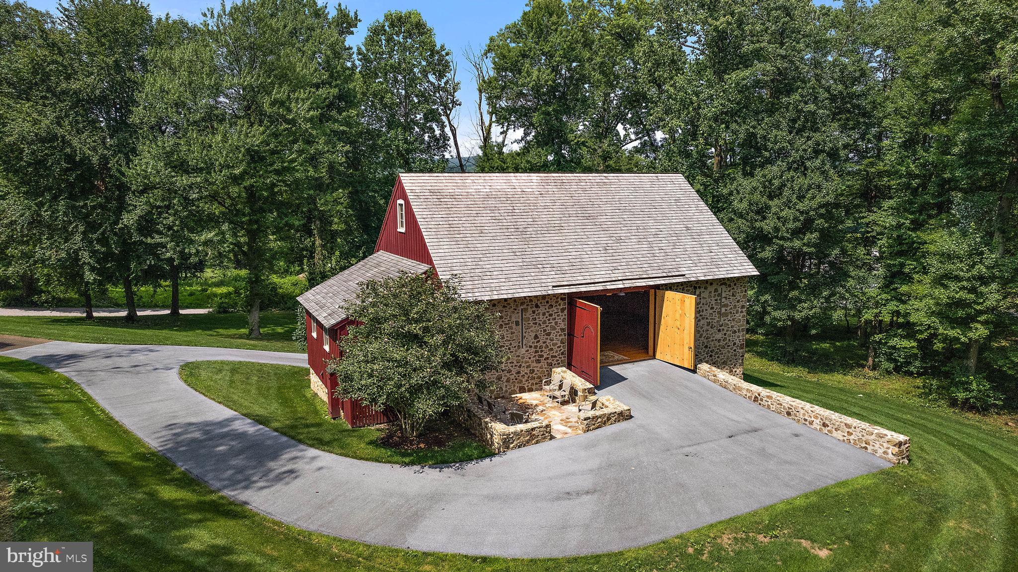 OLDEBULLTOWNVILLAGE - Residential