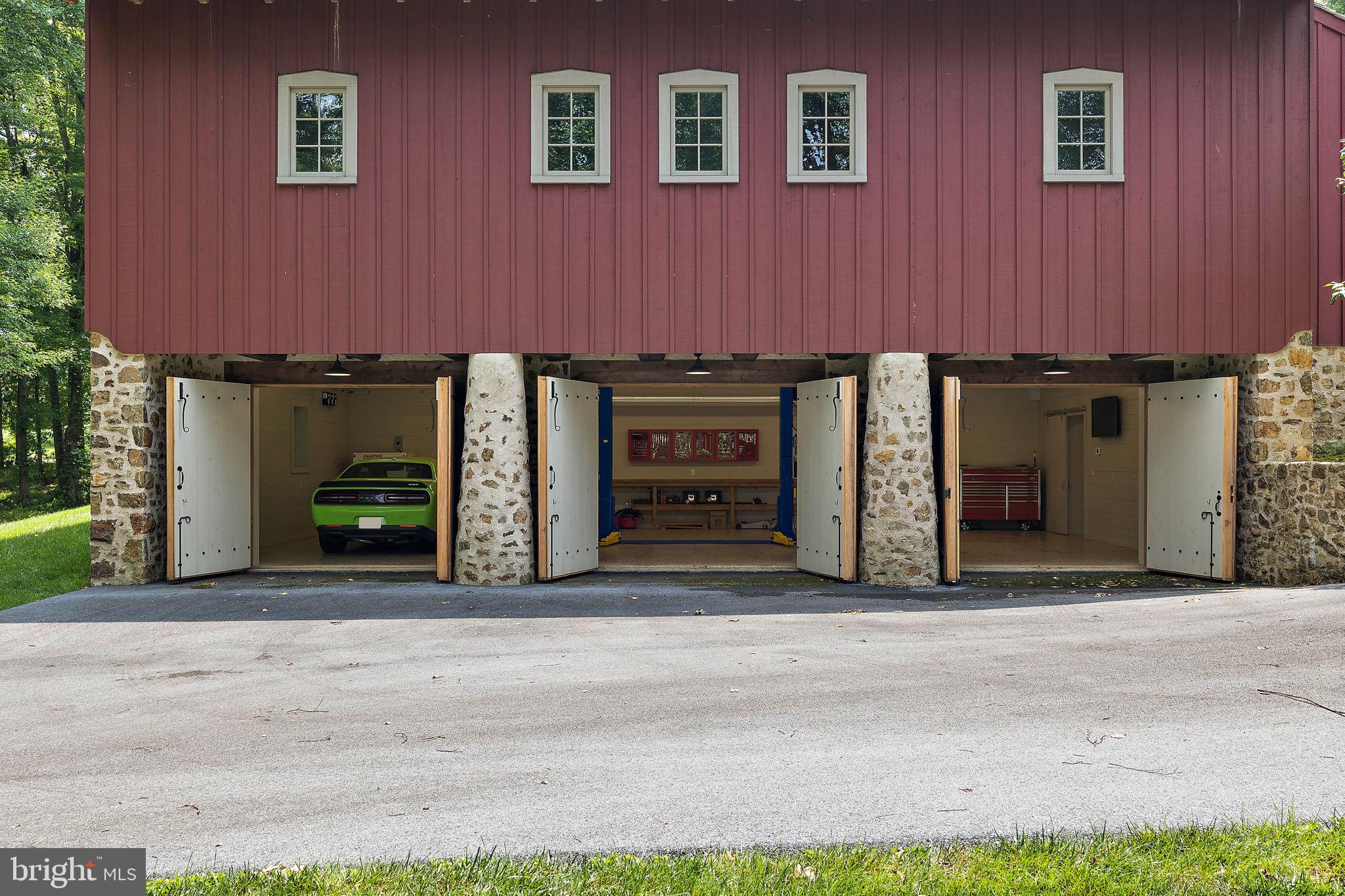 OLDEBULLTOWNVILLAGE - Residential