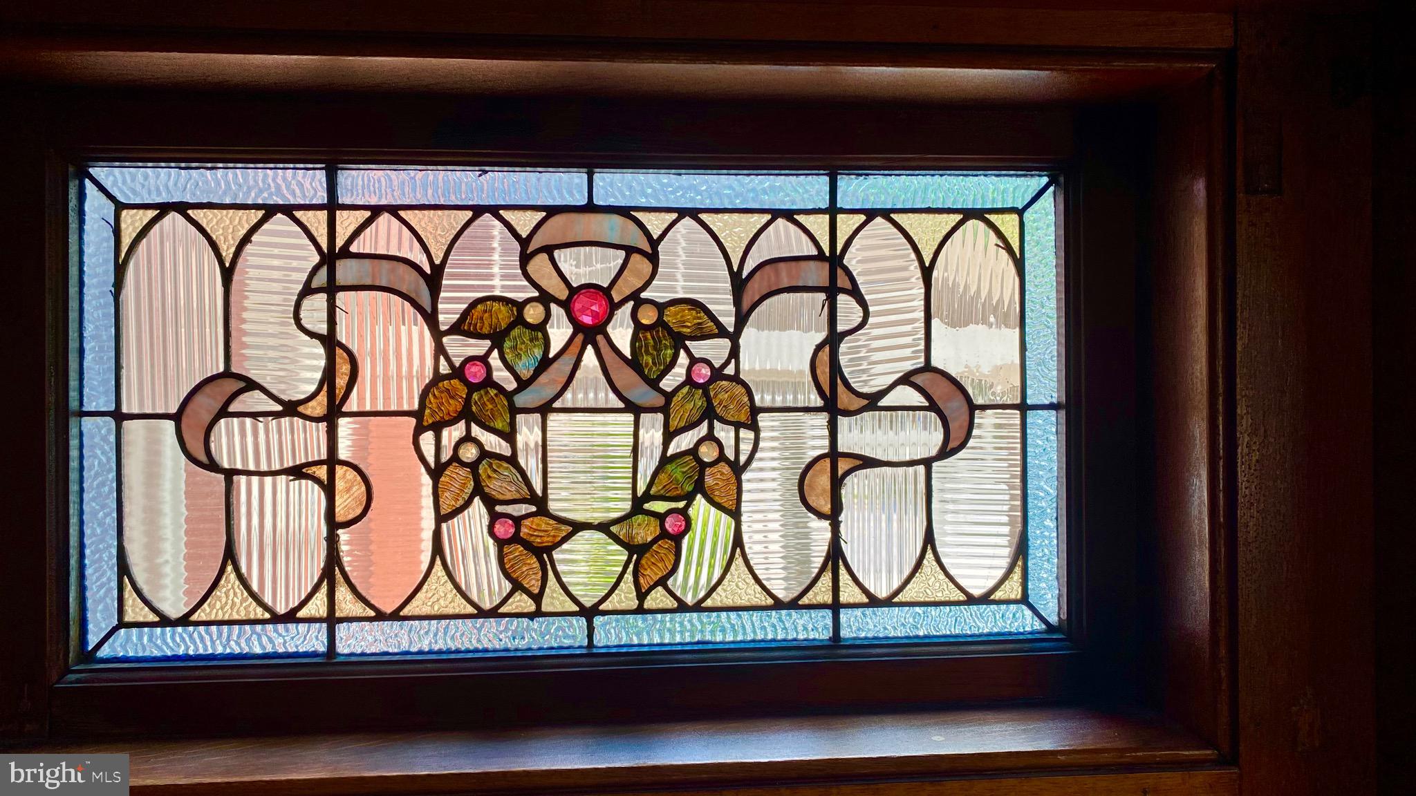 DOWNTOWN - Commercial Lease