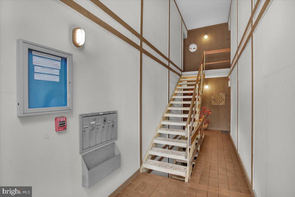14 FAIRWAY ROAD F