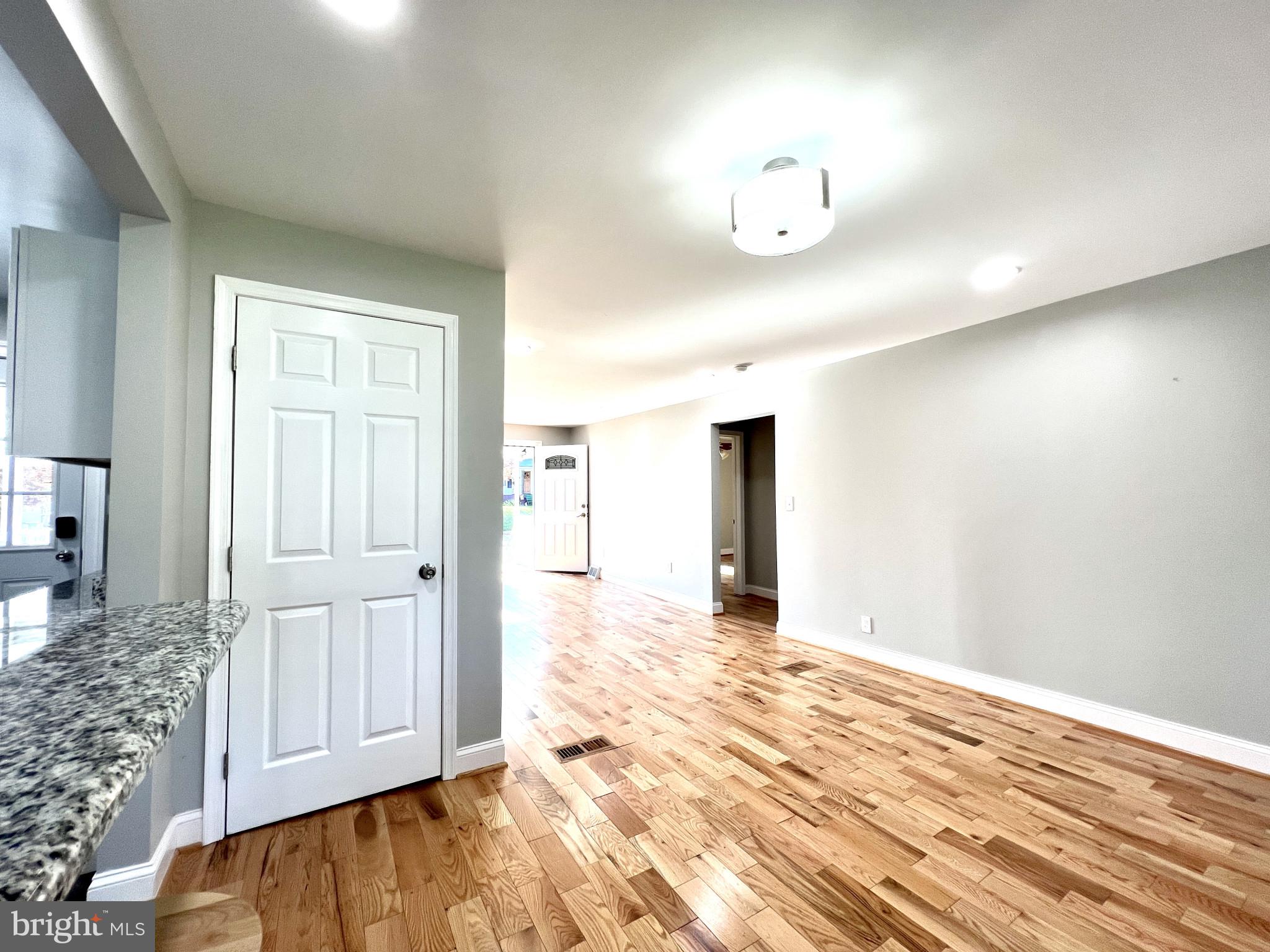 HAGERSTOWN - Residential