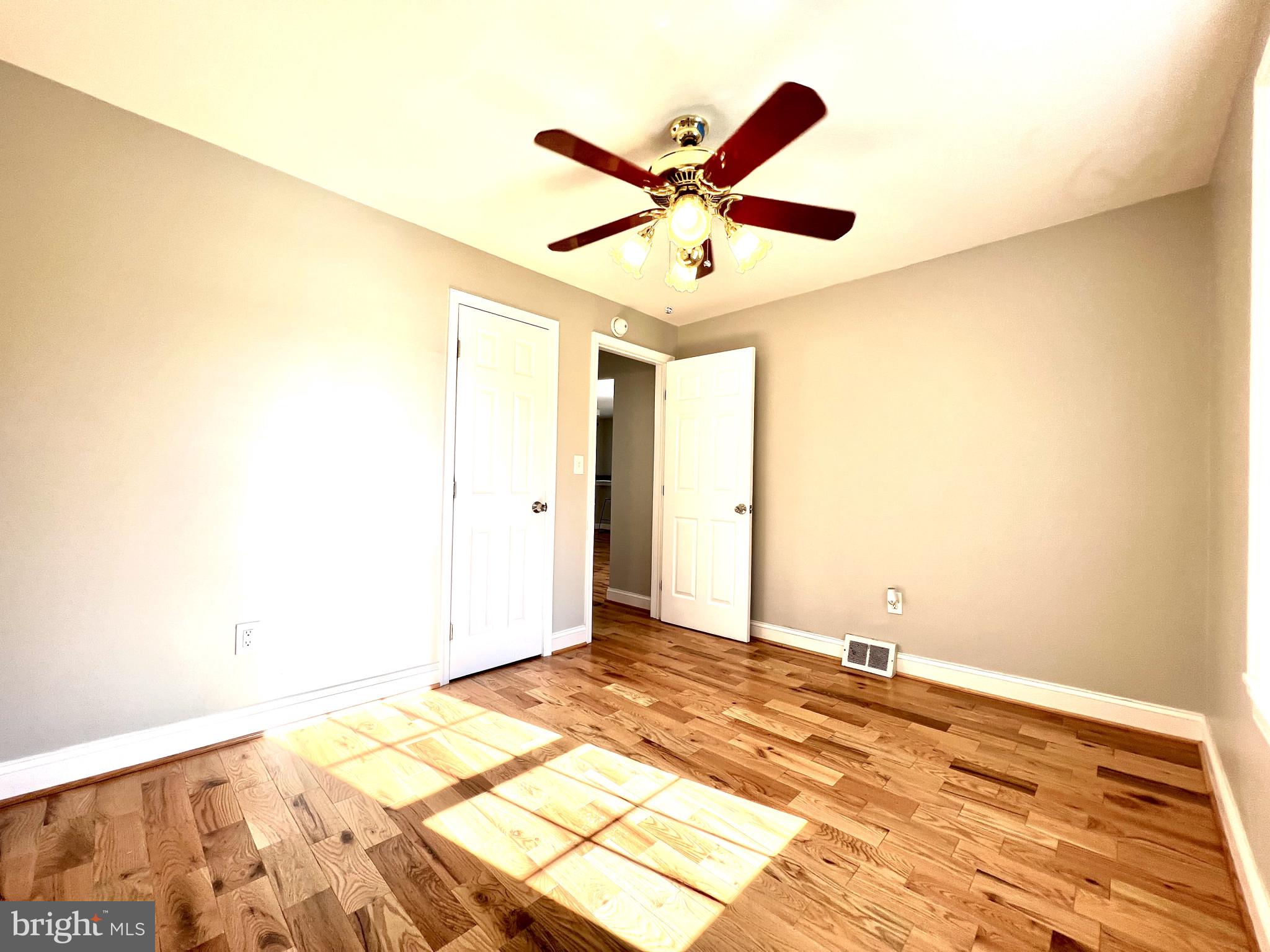 HAGERSTOWN - Residential