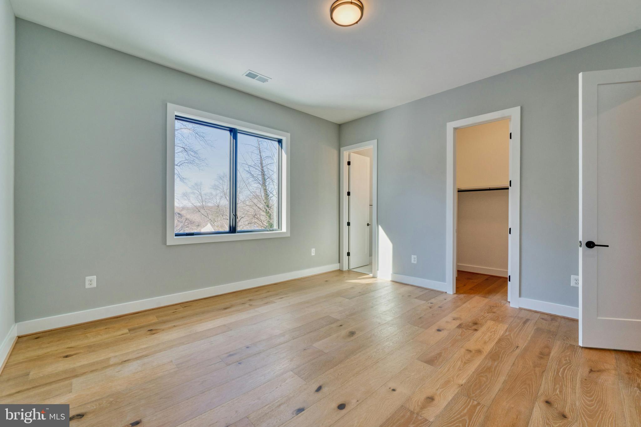 WEST LANGLEY - Residential