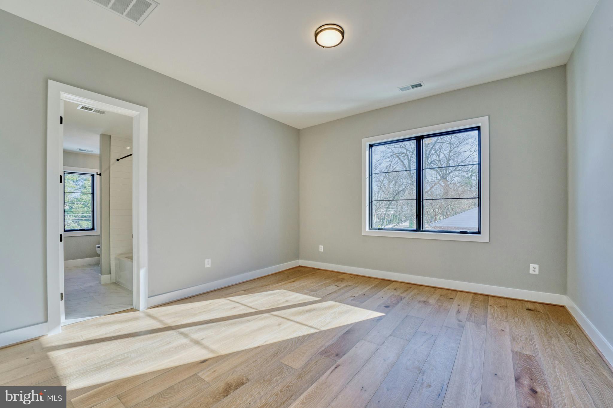 WEST LANGLEY - Residential