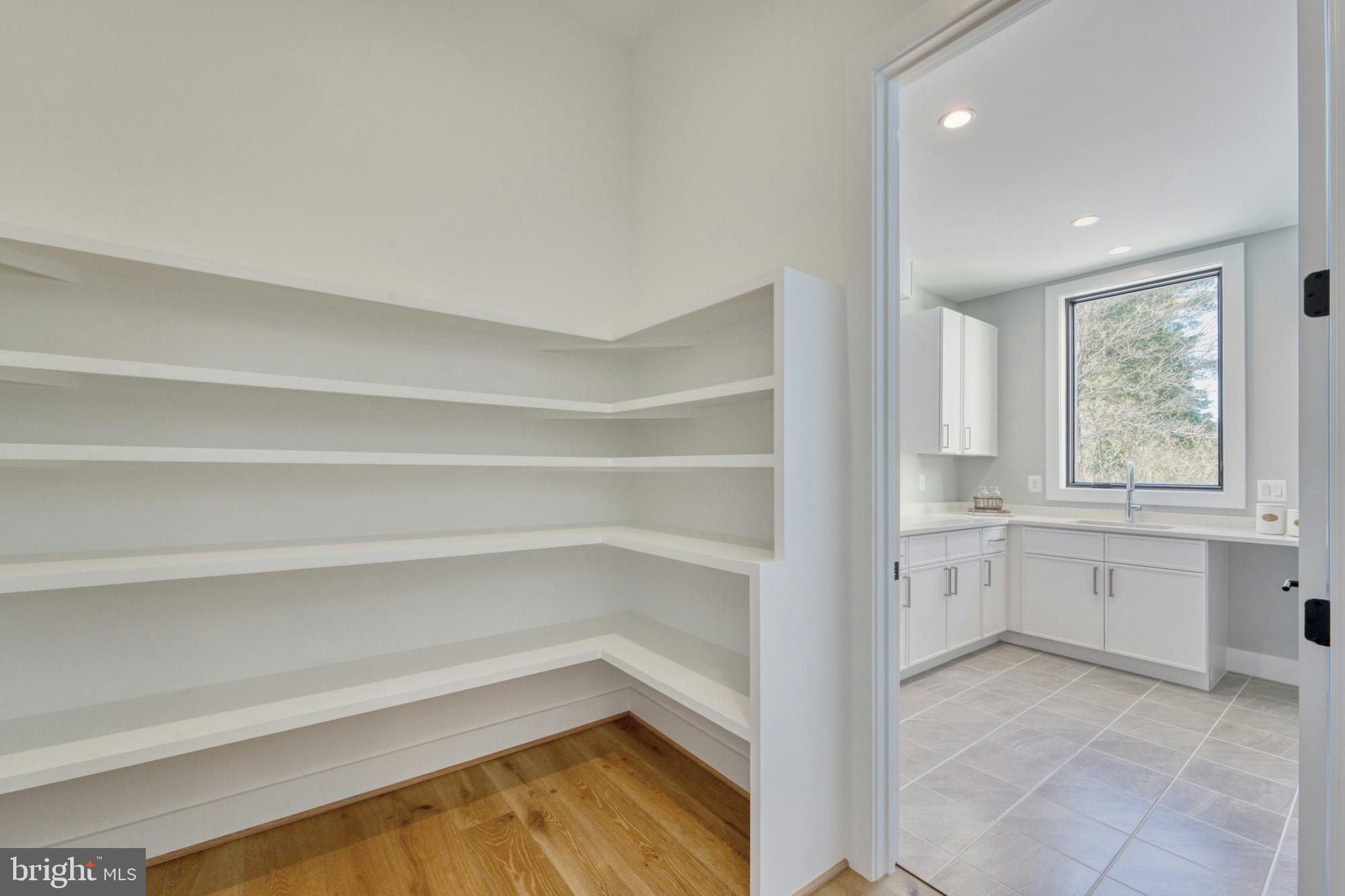 WEST LANGLEY - Residential