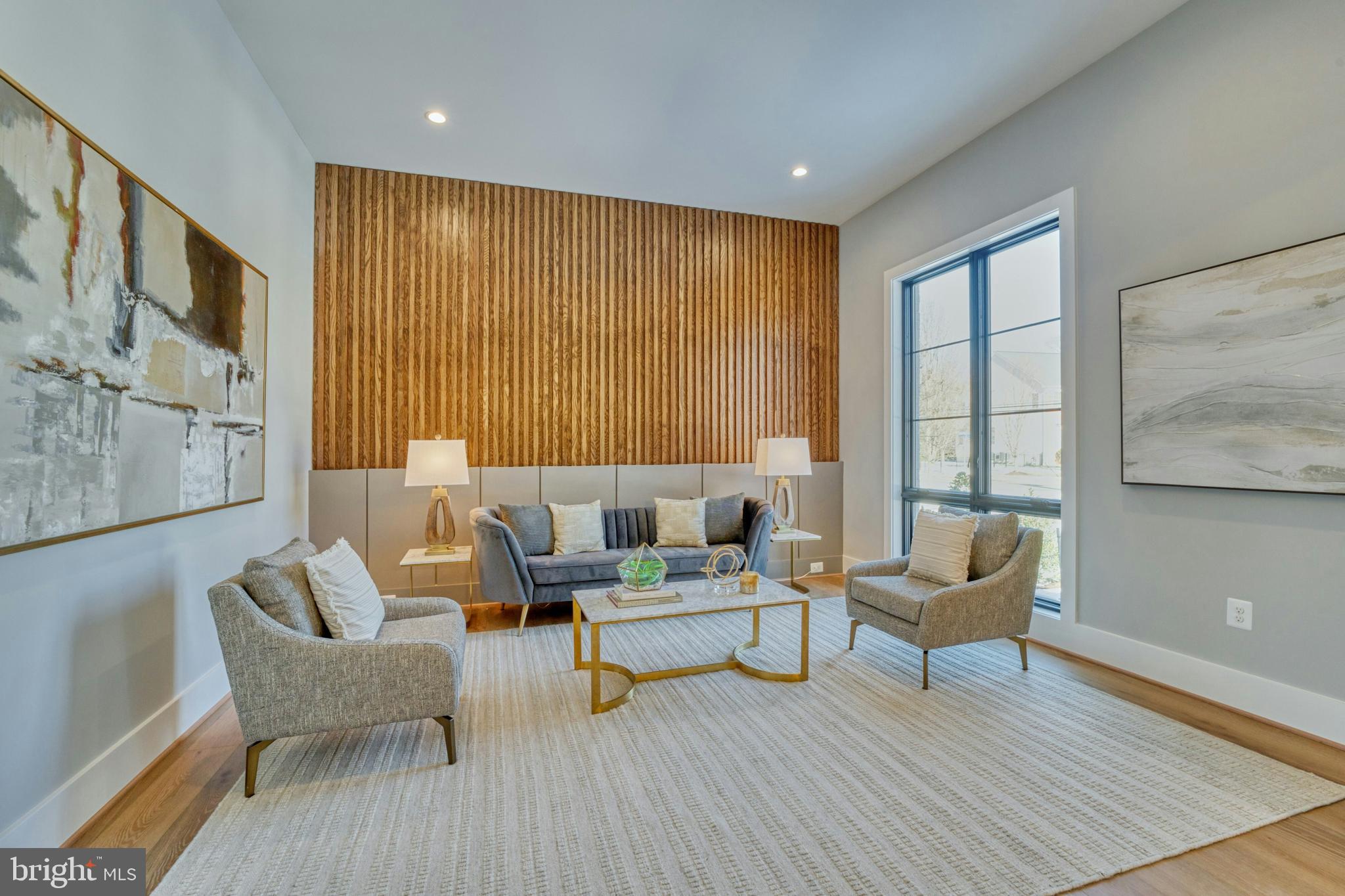 WEST LANGLEY - Residential