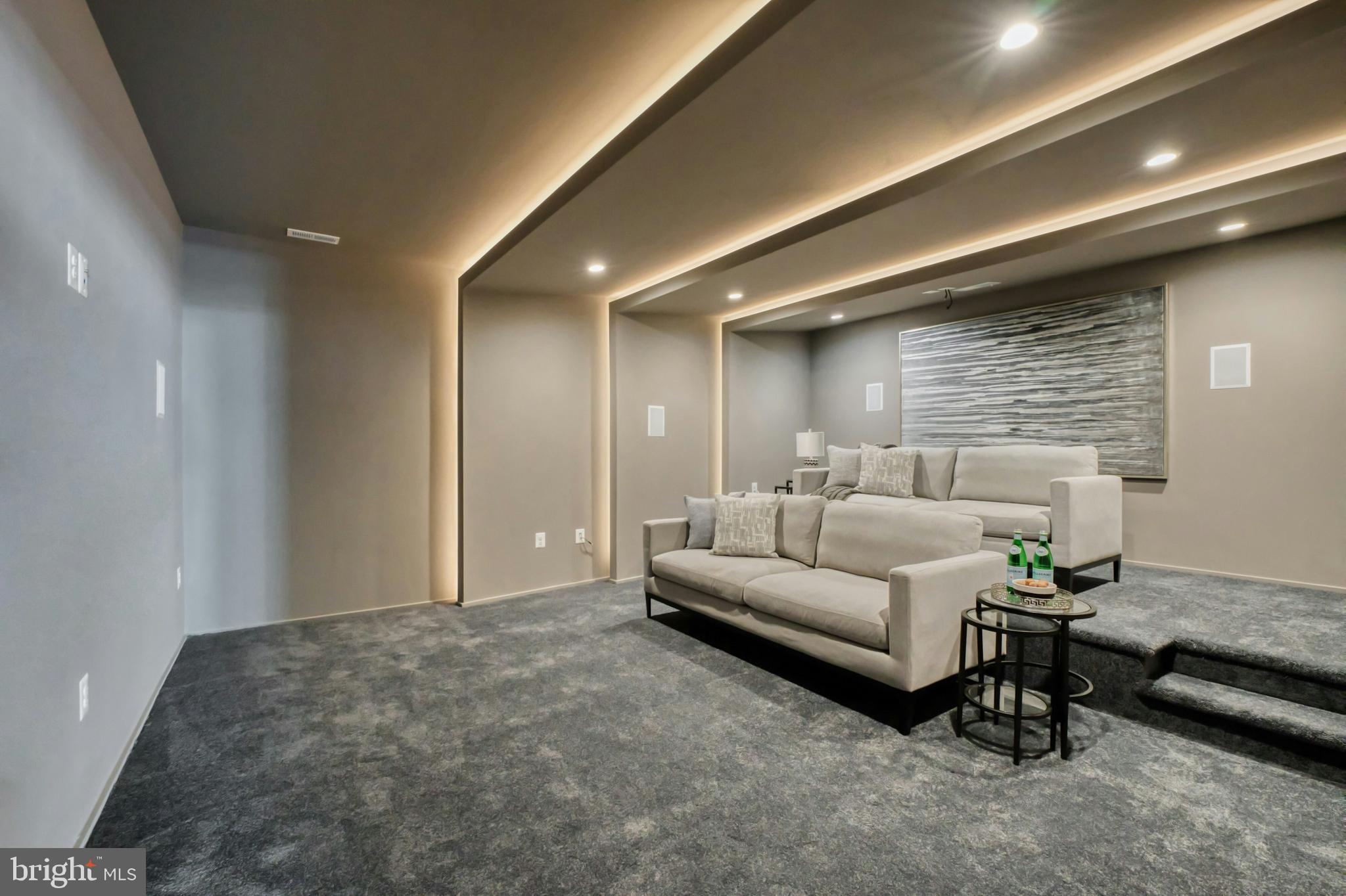 WEST LANGLEY - Residential