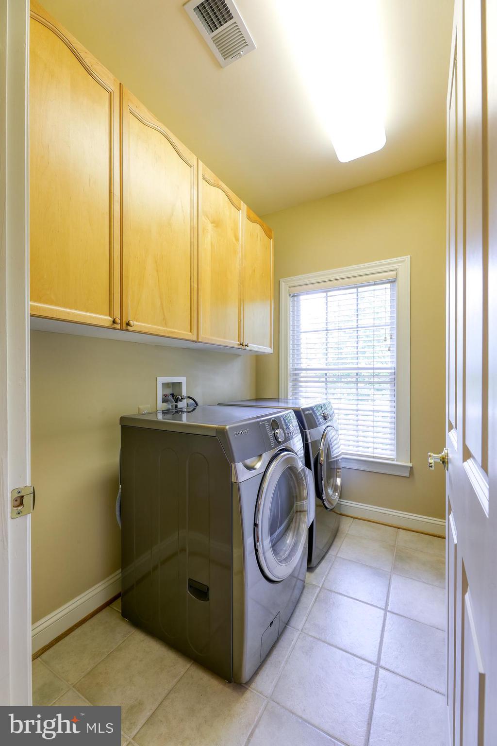 MAPLE TRACE - Residential