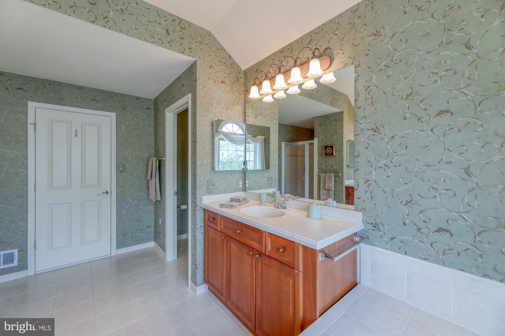 MAPLE TRACE - Residential