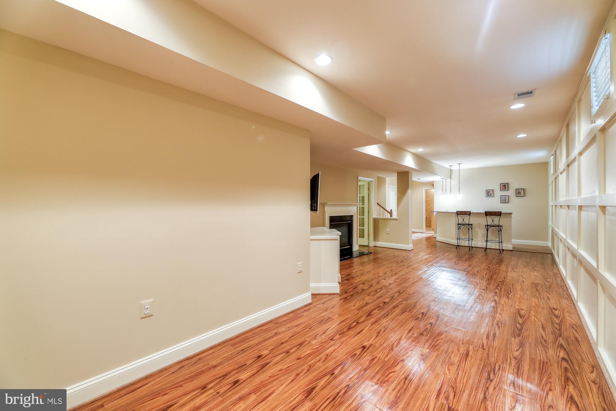 MAPLE TRACE - Residential