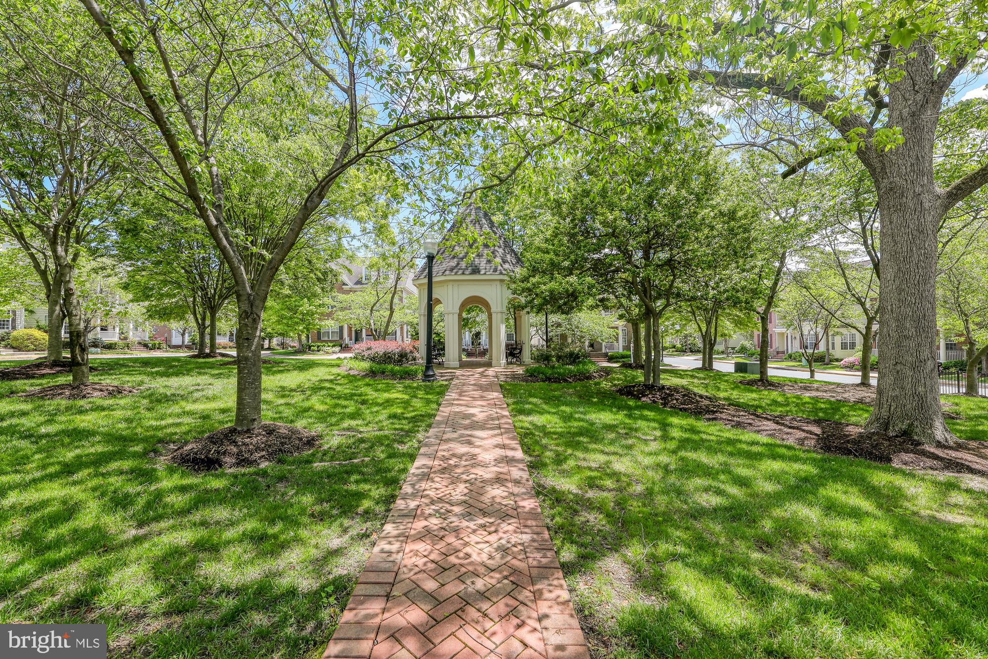 MAPLE TRACE - Residential