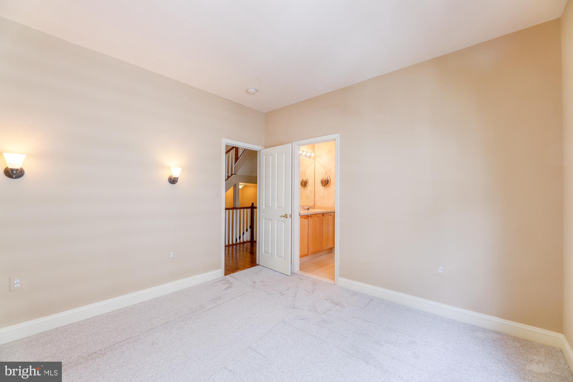 MAPLE TRACE - Residential