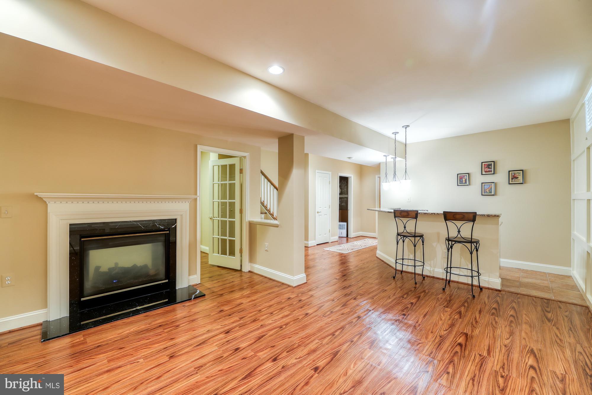 MAPLE TRACE - Residential