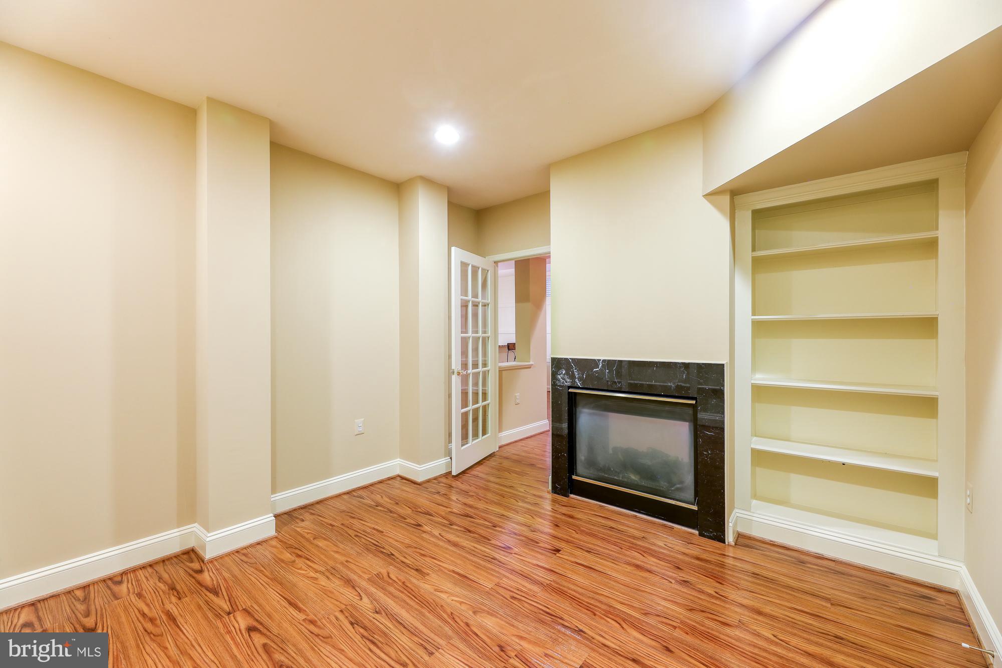 MAPLE TRACE - Residential