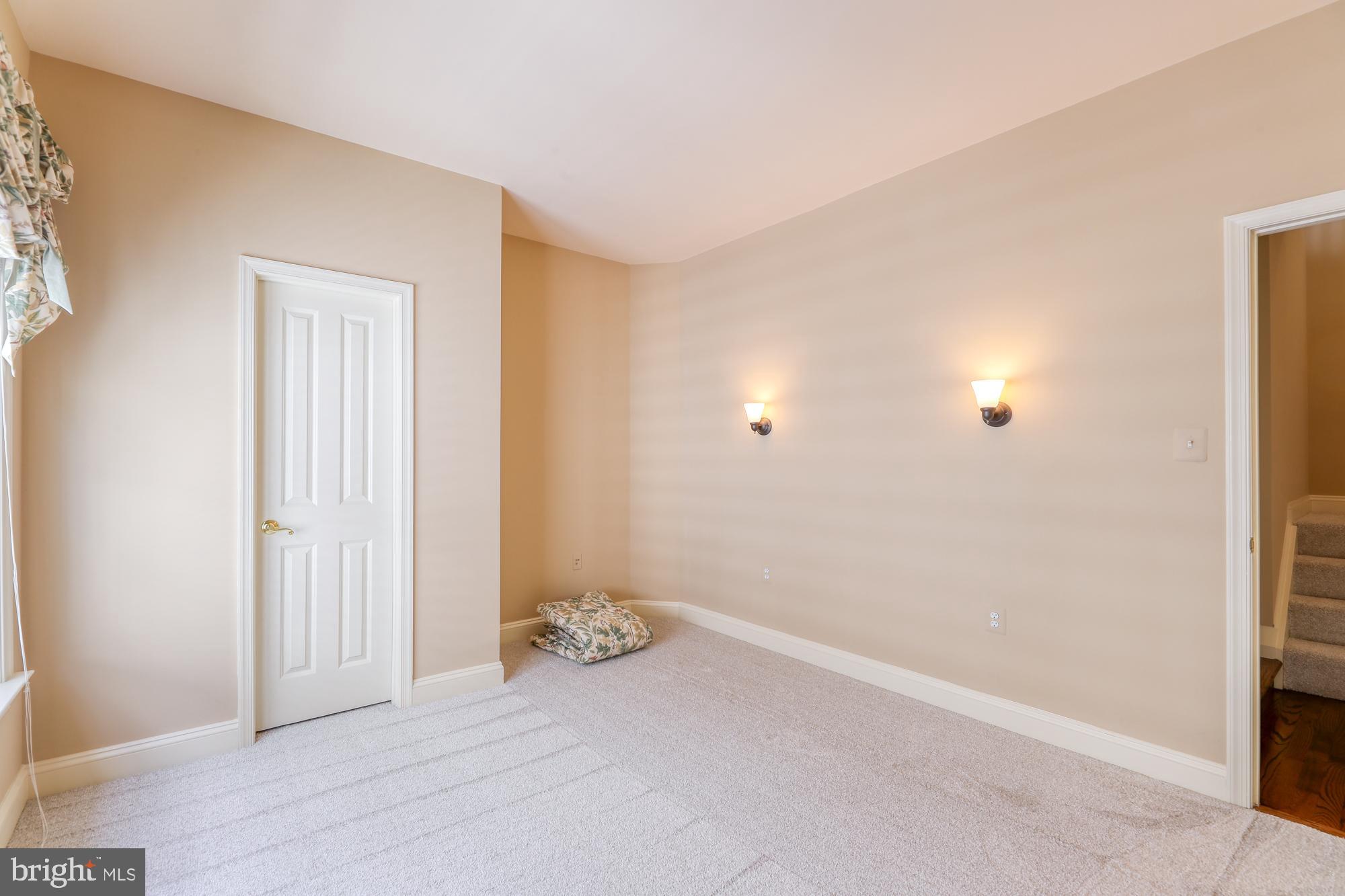 MAPLE TRACE - Residential