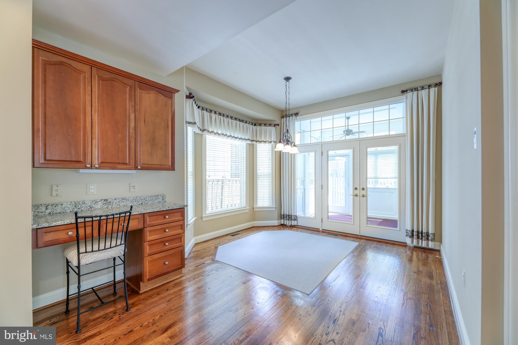 MAPLE TRACE - Residential