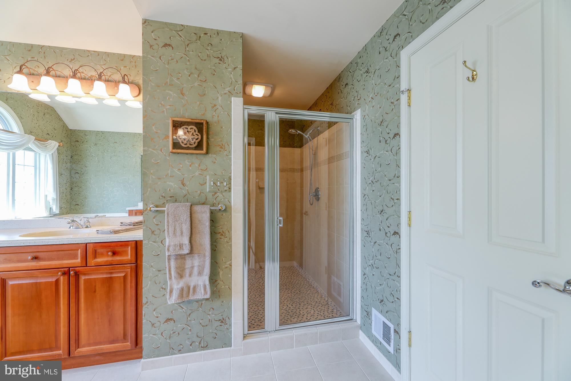 MAPLE TRACE - Residential