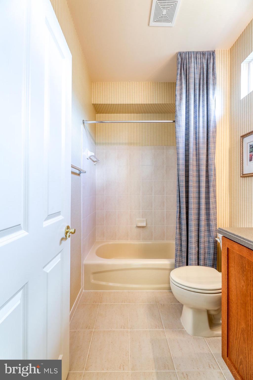 MAPLE TRACE - Residential