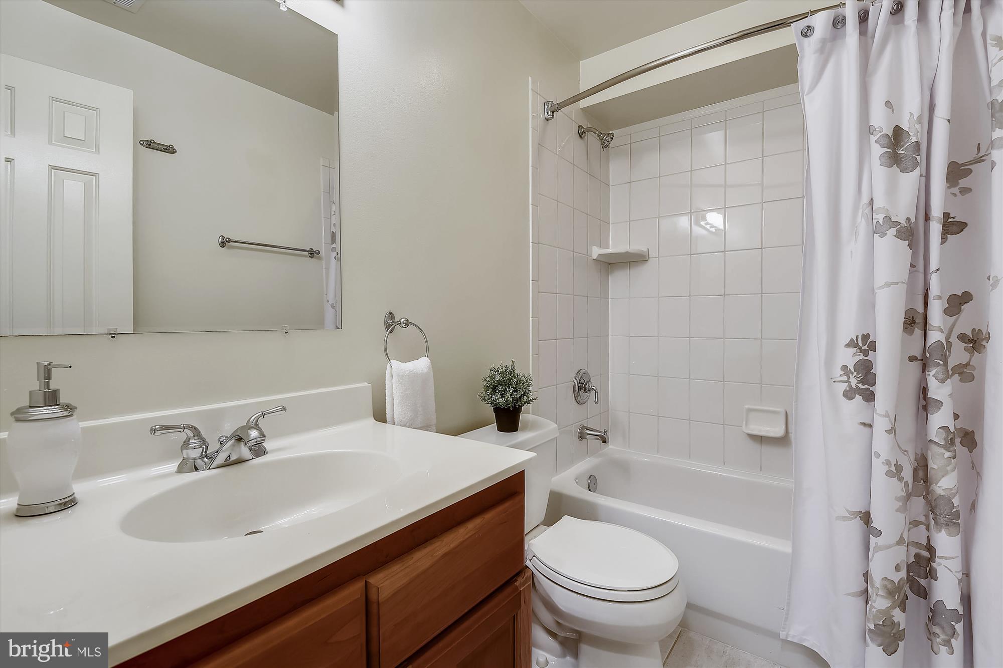 ROSEMONT - Residential