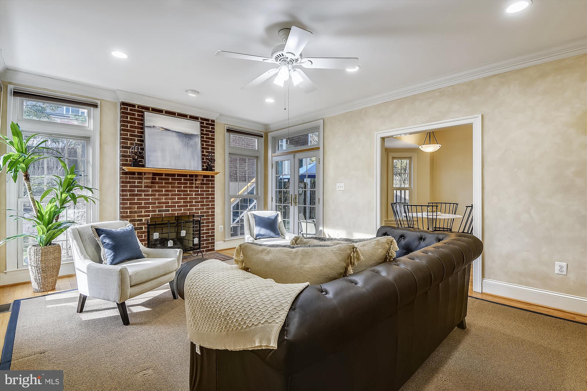 ROSEMONT - Residential