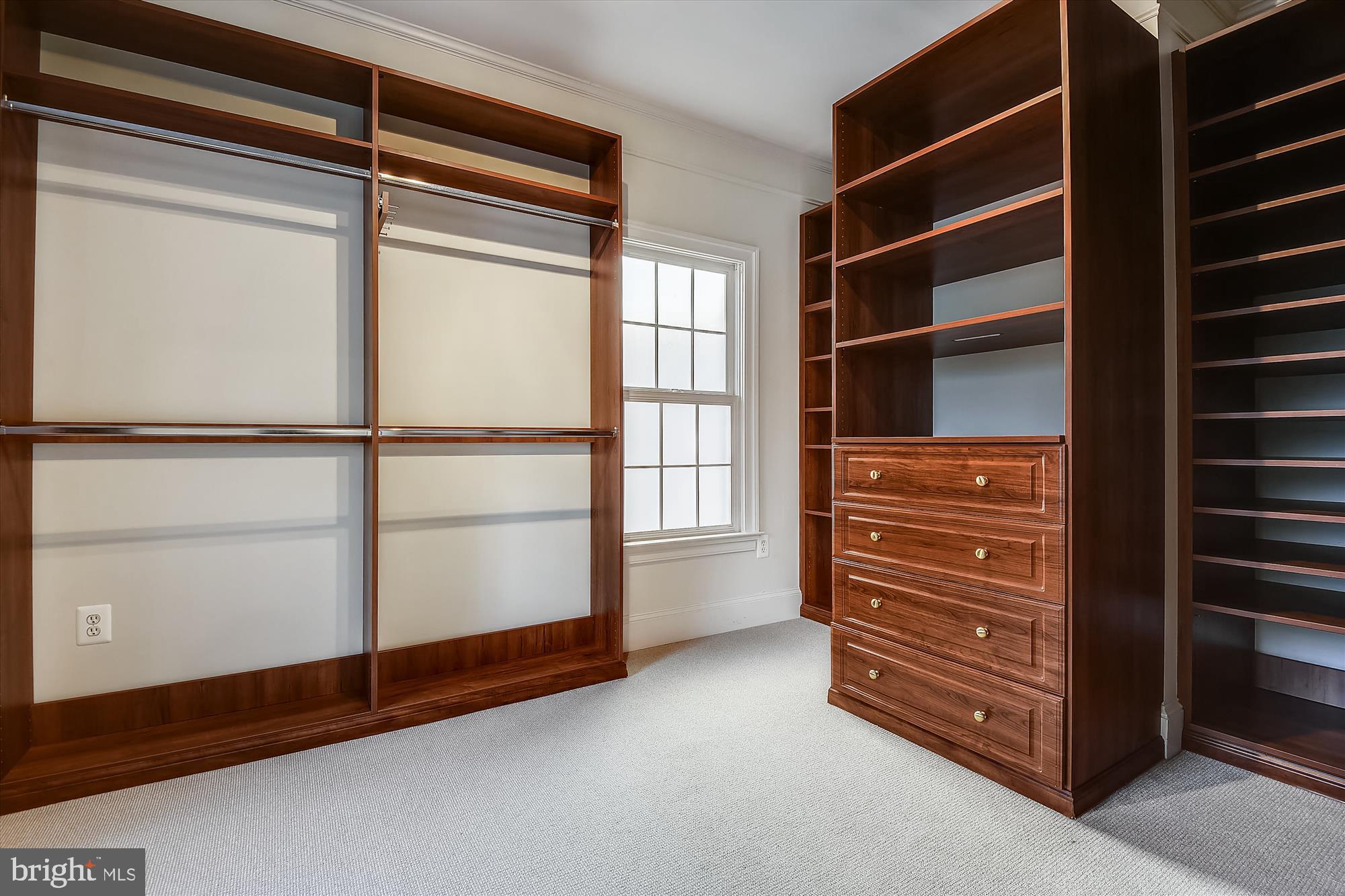 ROSEMONT - Residential