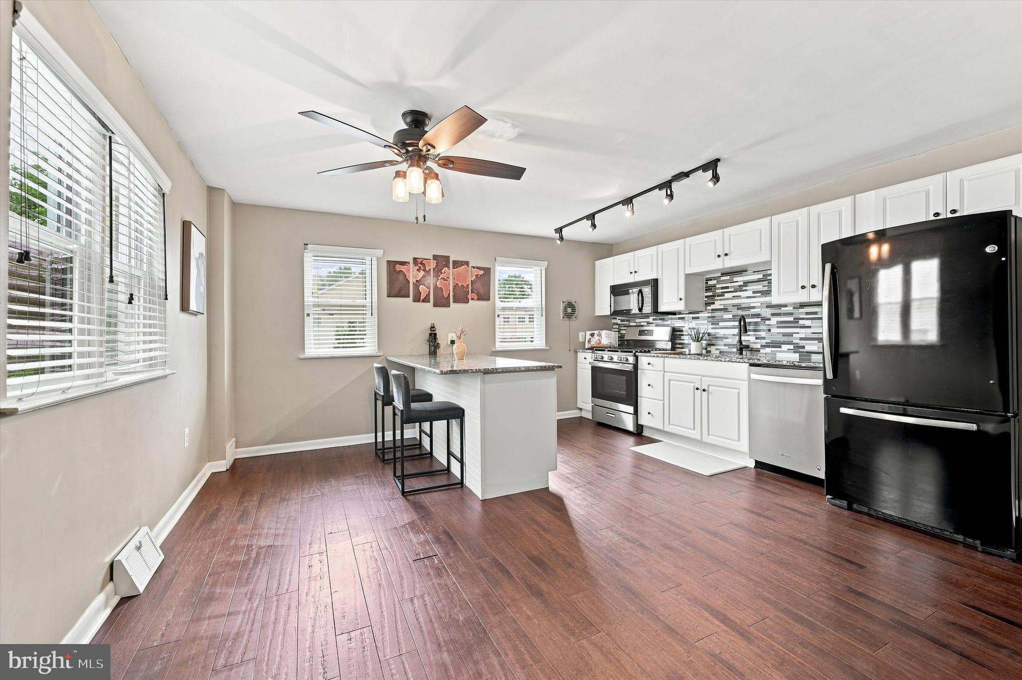 221 W 3RD AVENUE