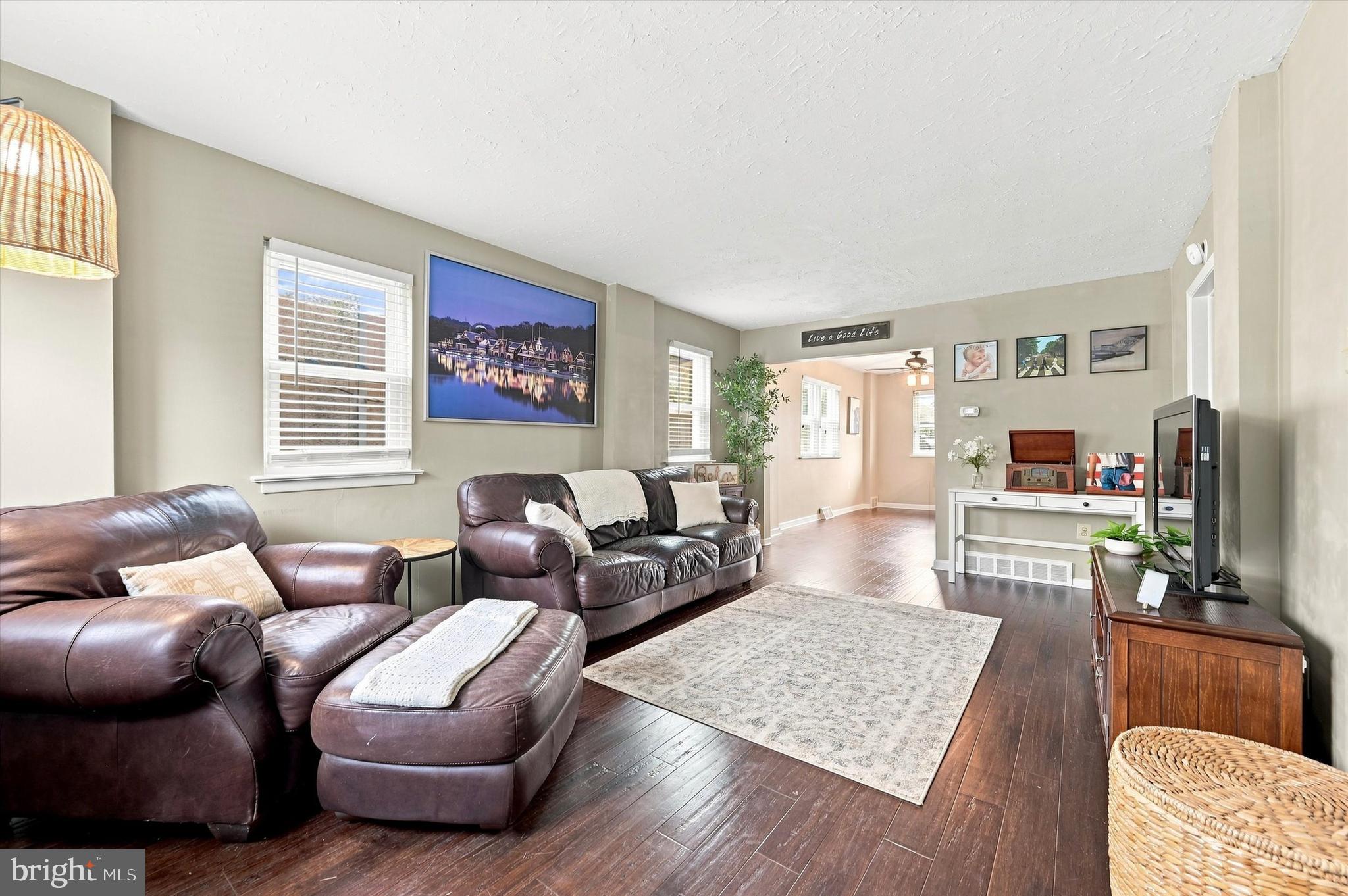 221 W 3RD AVENUE