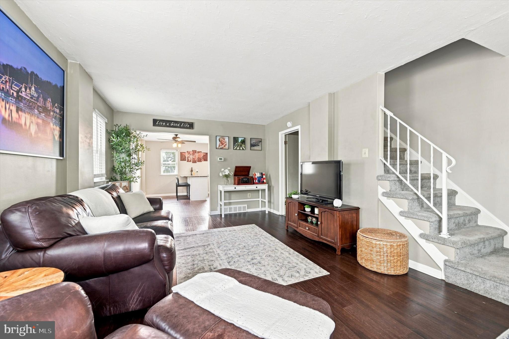 221 W 3RD AVENUE
